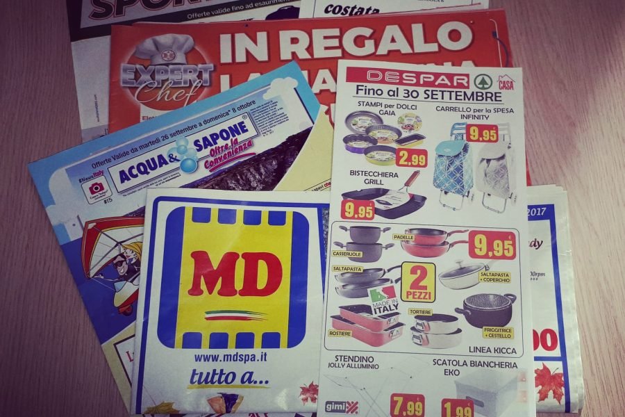DISTRIBUZIONE
VOLANTINI
